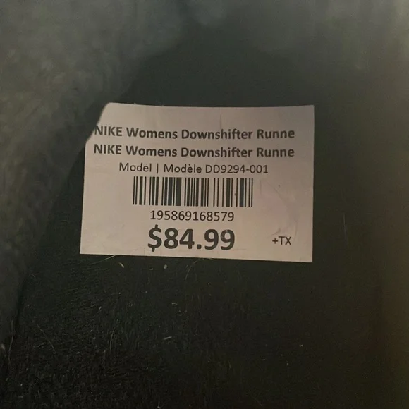 NIKE sneakers, black and white, size 7 1/2, Brand new never worn - Picture 5 of 5